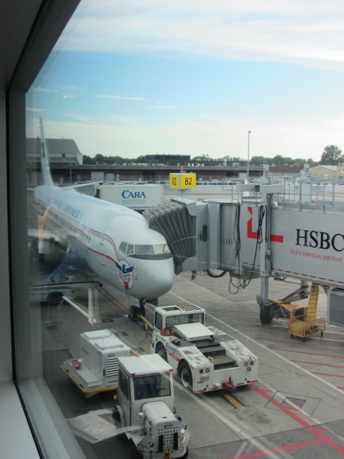 Retrolivery Continental 737 at YUL