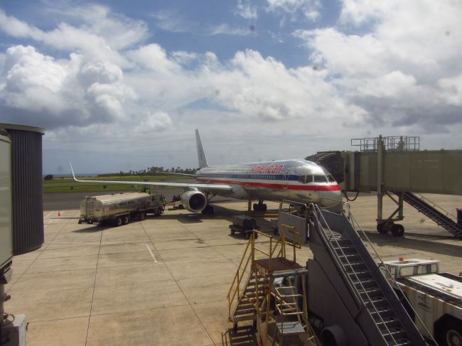 American Boeing 757 N193AN at Lihue, Kauai on October 2nd, 2013