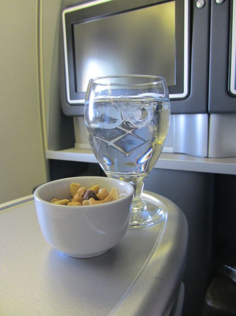 United Airlines Business Class Hong Kong to San Francisco