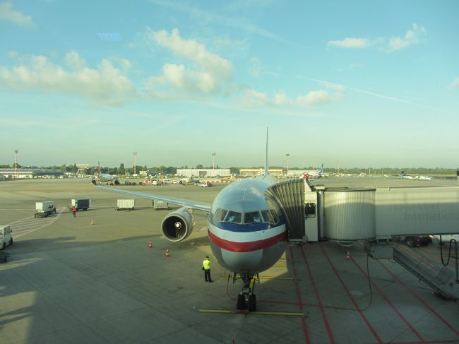 American Airlines 767-323ER N355AA at Düsseldorf