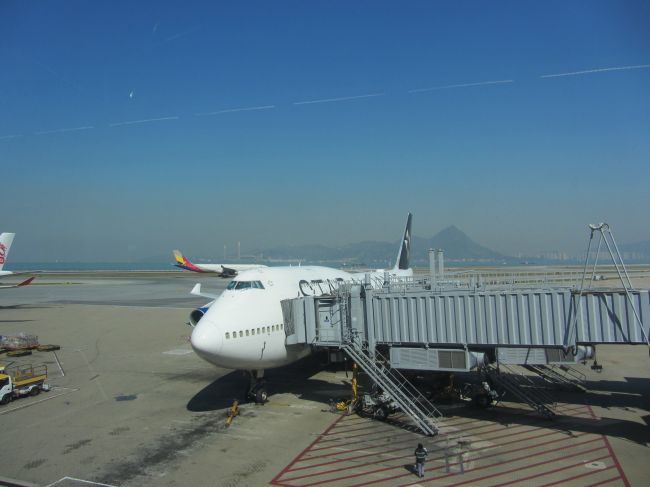 United Boeing 747 N121UA at Hong Kong