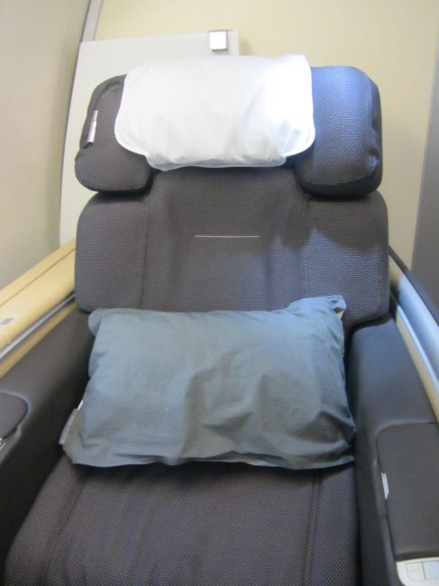 Lufthansa First Class Seat Los Angeles to Munich