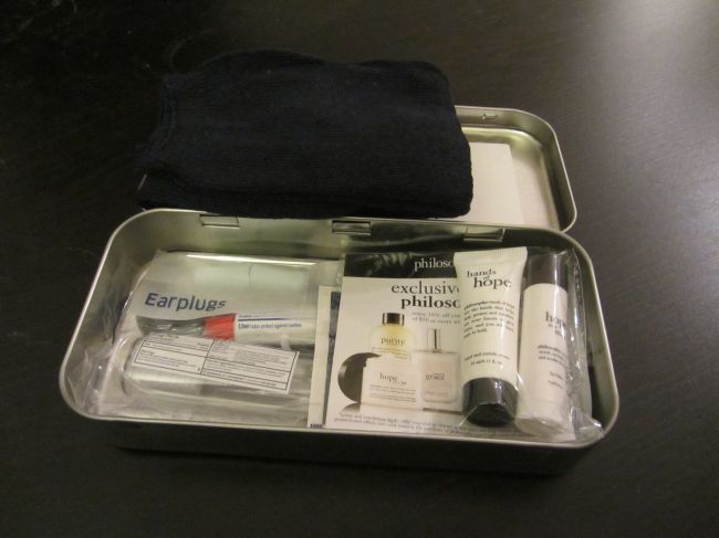 EWR-MXP Amenity Kit