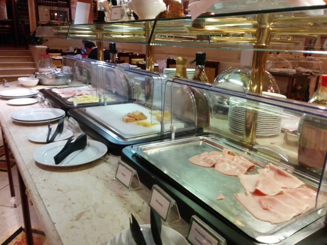 Four Points Milan Breakfast